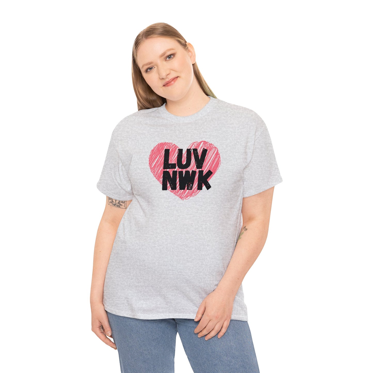 LUV NWK - T Shirt
