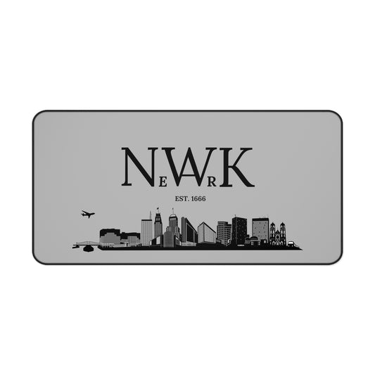 Newark Skyline - Desk Mat